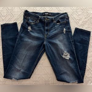 High Rise Super Skinny Hollister Jeans - Women